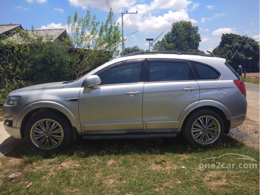 Chevrolet Captiva 2009 (ปี 0712) LS 2.4 เกียร์อัตโนมัติ สีเงิน