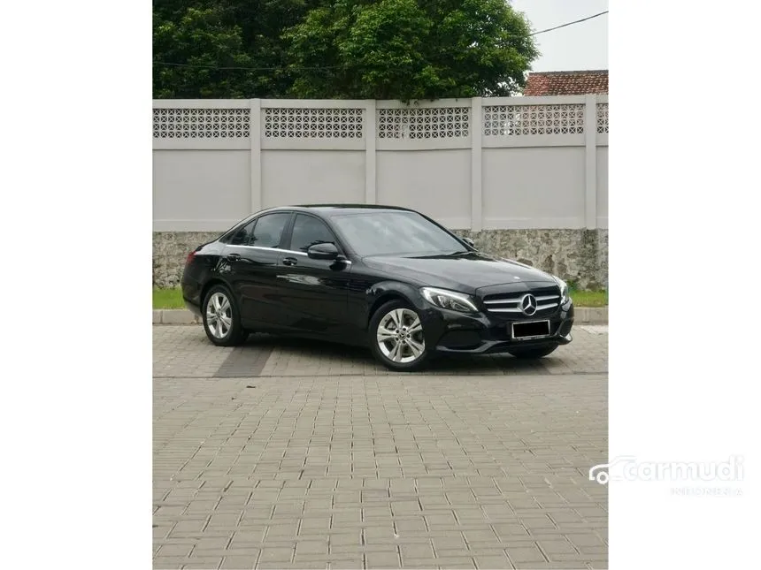 2017 Mercedes-Benz C200 Avantgarde Sedan