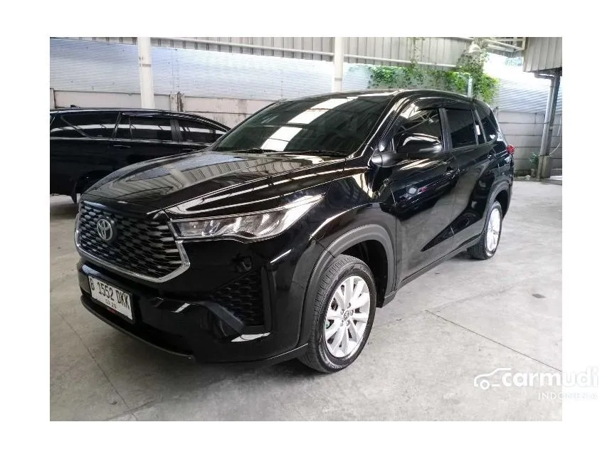 2022 Toyota Kijang Innova Zenix V (Non Premium Color) MPV