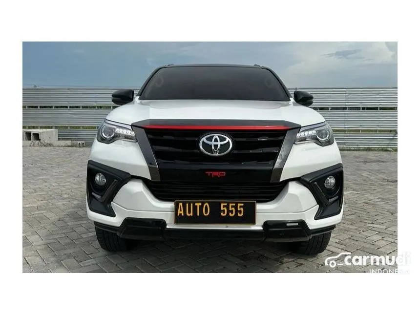 Jual Mobil Toyota Fortuner 2020 TRD 2.4 di Jawa Tengah Automatic SUV Putih Rp 495.000.000