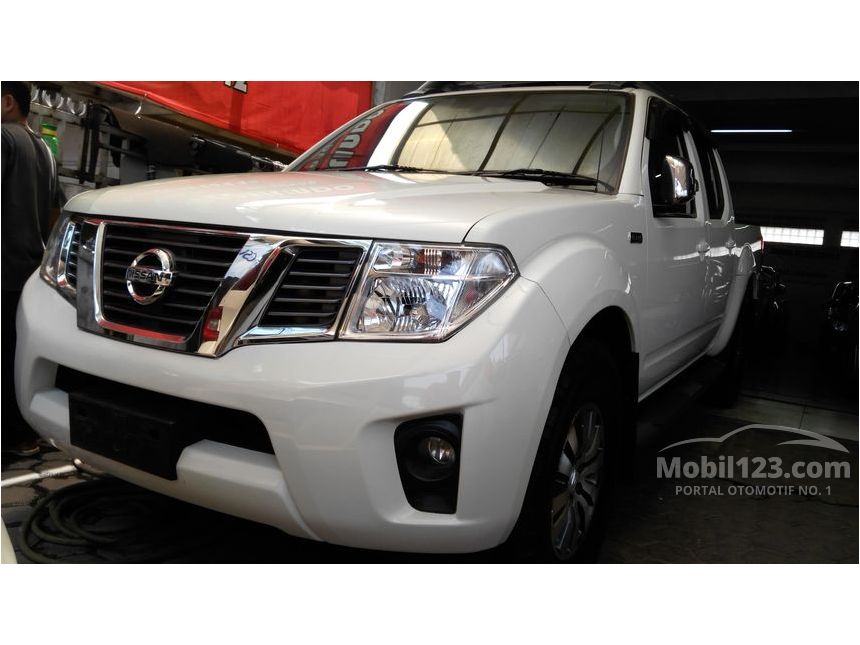 Jual Mobil  Nissan  Navara 2013 Sports  Version 2 5 di Jawa 