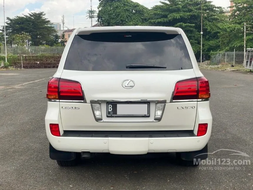 2011 Lexus LX 570 SUV