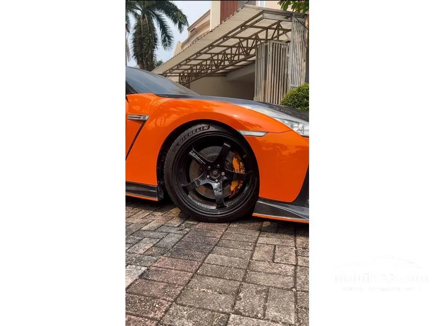 2011 Nissan GT-R Coupe