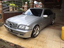 1996 Mercedes-Benz C200 2.0 Elegance Sedan (A)