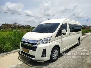 2024 Toyota Hiace 2.8 Premio Van