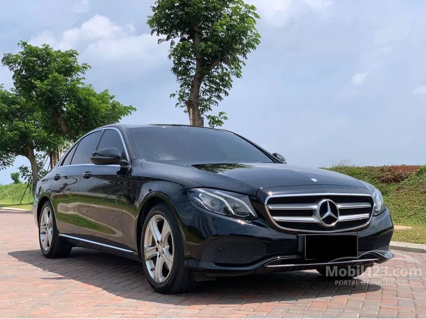 2017 Mercedes-Benz E250 Avantgarde CKD Sedan