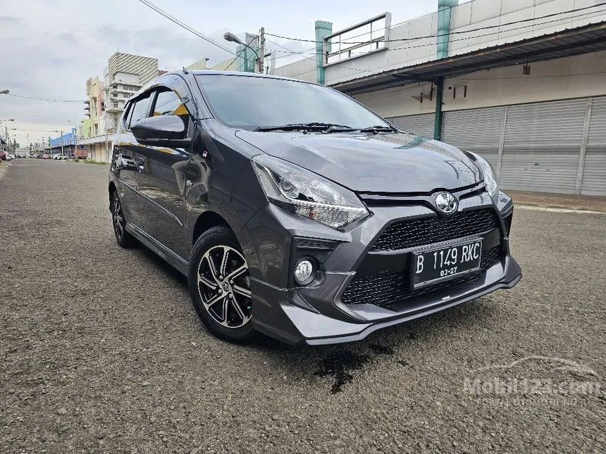 Jual Mobil Toyota Agya 2022 GR Sport 1.2 di Jawa Barat Manual Hatchback Abu