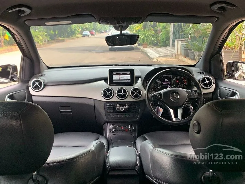 Jual Mobil Mercedes-Benz B200 2013 Sport 1.6 Di DKI Jakarta Automatic ...