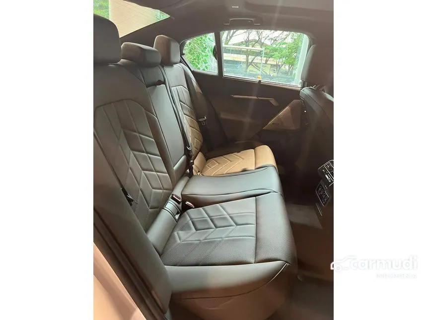 2025 BMW i5 eDrive40 M Sport Sedan