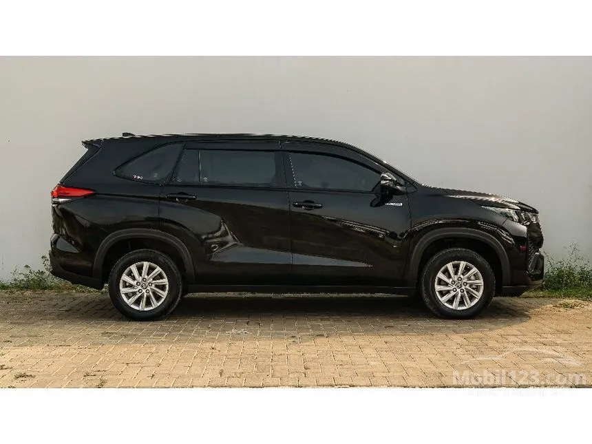 2024 Toyota Kijang Innova Zenix G HV (Premium Color) MPV