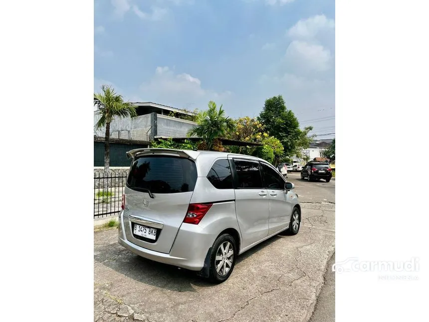 2010 Honda Freed MPV