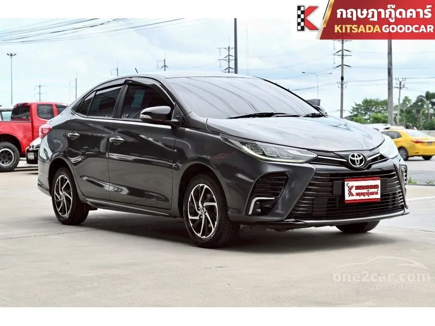 2022 Toyota Yaris Ativ Sport Sedan