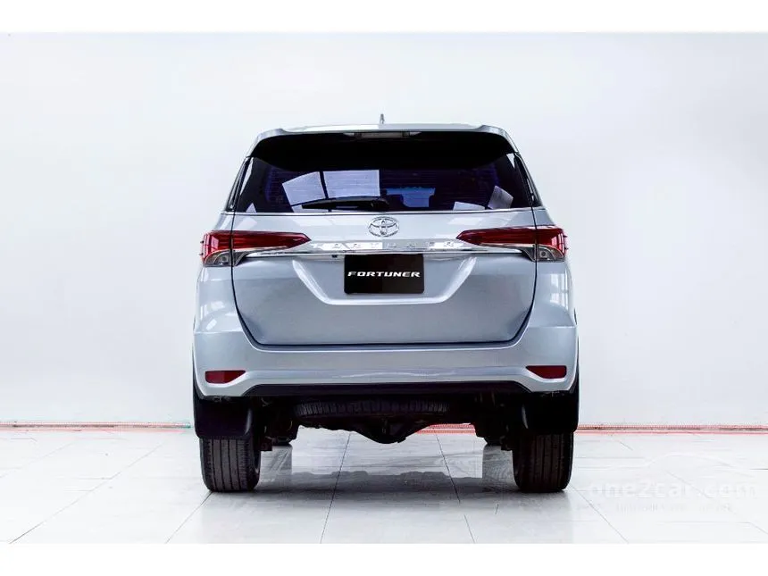 2017 Toyota FORTUNER V SUV