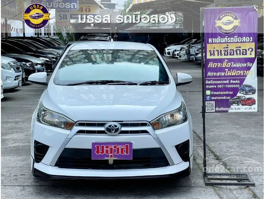 2013 Toyota YARIS J Hatchback