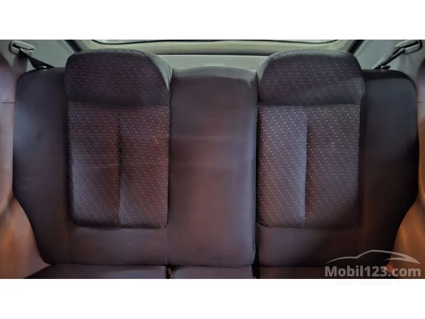 2010 Hyundai Avega G Sedan