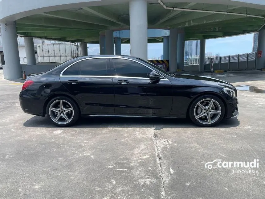 2018 Mercedes-Benz C200 AMG Line Sedan