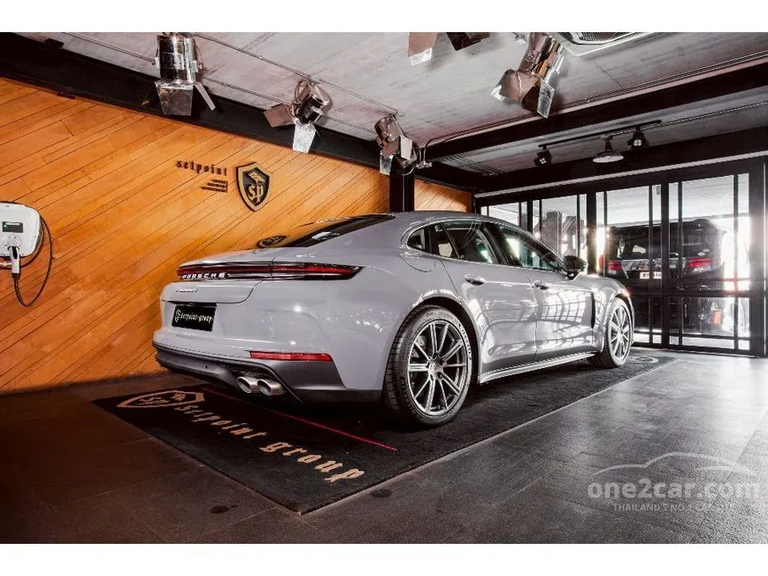 2026 Porsche PANAMERA 4 E-Hybrid Sedan