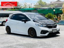 2015 Honda Jazz 1.5 (ปี 14-18) SV i-VTEC Hatchback AT