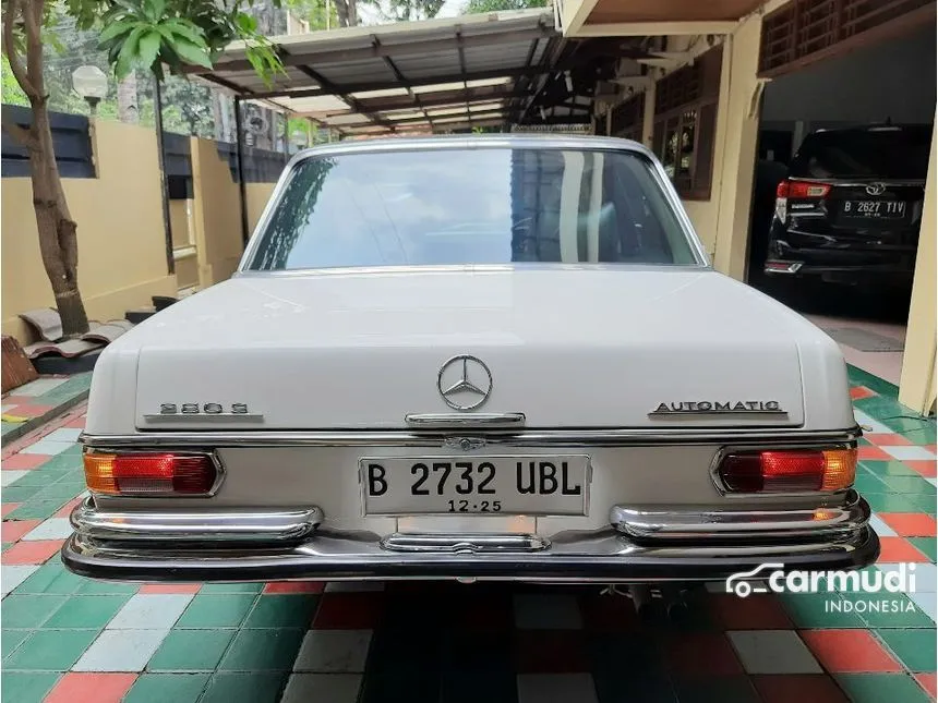 1970 Mercedes-Benz 280S 2.8 Manual Sedan