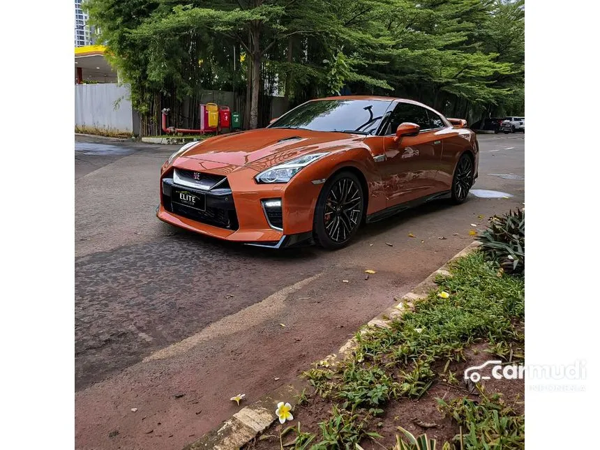 2022 Nissan GT-R Recaro Edition Coupe