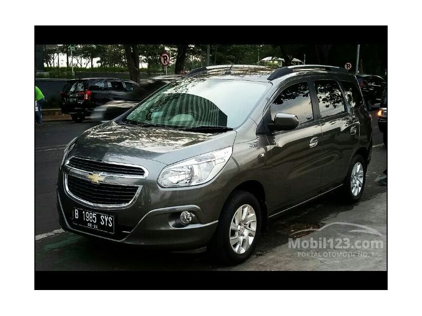 Jual Mobil Chevrolet Spin 2013 LTZ 1.2 di Jawa Barat Manual SUV Abu-abu Rp 98.000.000 - 6390186