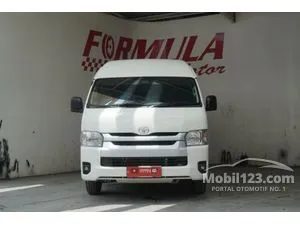 2025 Toyota Hiace 3.0 Commuter Van