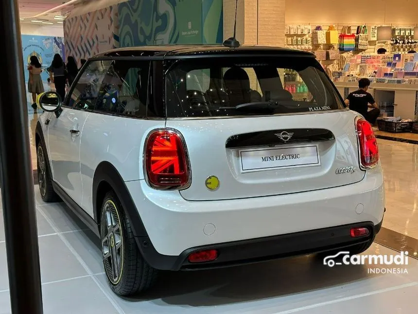 2024 MINI Cooper S Electric Level 3 Hatchback