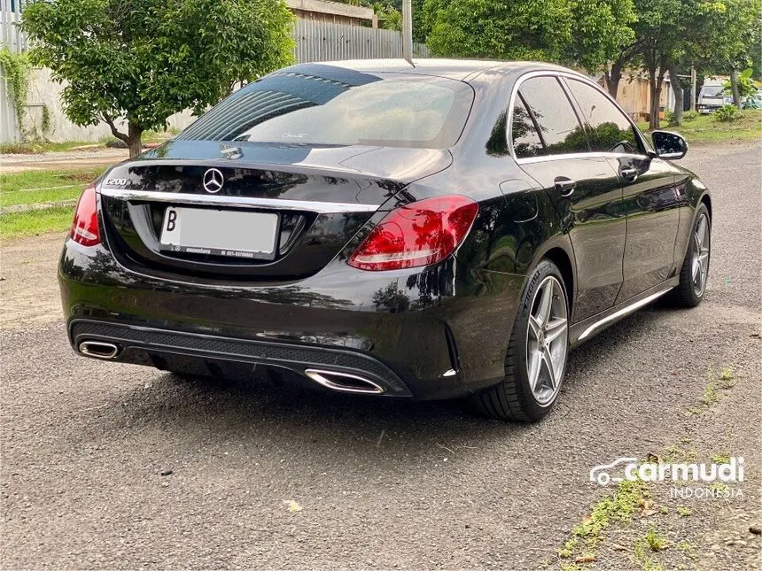 2018 Mercedes-Benz C200 AMG Sedan