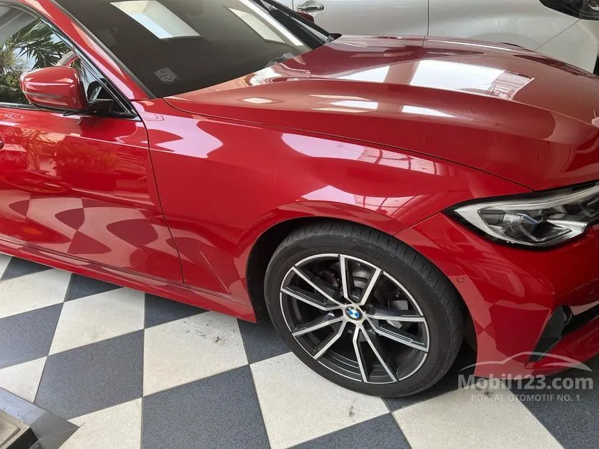 Jual Mobil BMW 320i 2020 Sport 2.0 di DKI Jakarta Automatic Sedan Merah ...