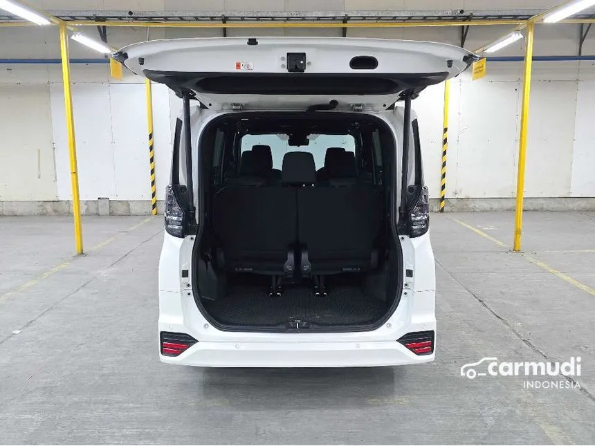 2024 Toyota Voxy (Premium Color) MPV