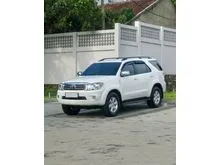 2011 Toyota Fortuner 2.5 G SUV