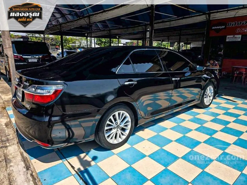 2018 Toyota CAMRY Hybrid Premium Sedan