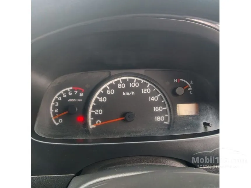 2016 Daihatsu Gran Max Mini Bus D PS Van