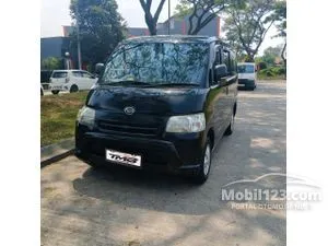2016 Daihatsu Gran Max 1.5 Mini Bus D PS Van