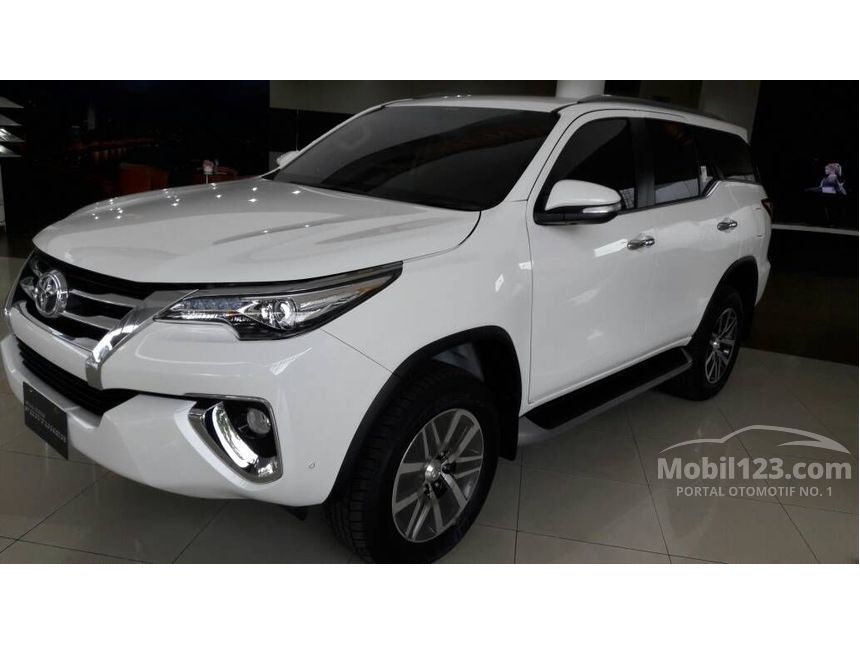 Jual Mobil Toyota Fortuner 2018 VRZ 2.4 di DKI Jakarta 