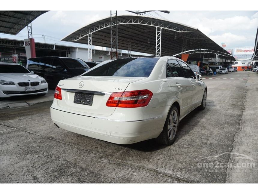 2016 Mercedes-Benz E250 Avantgarde CGI BlueEFFICIENCY Sedan