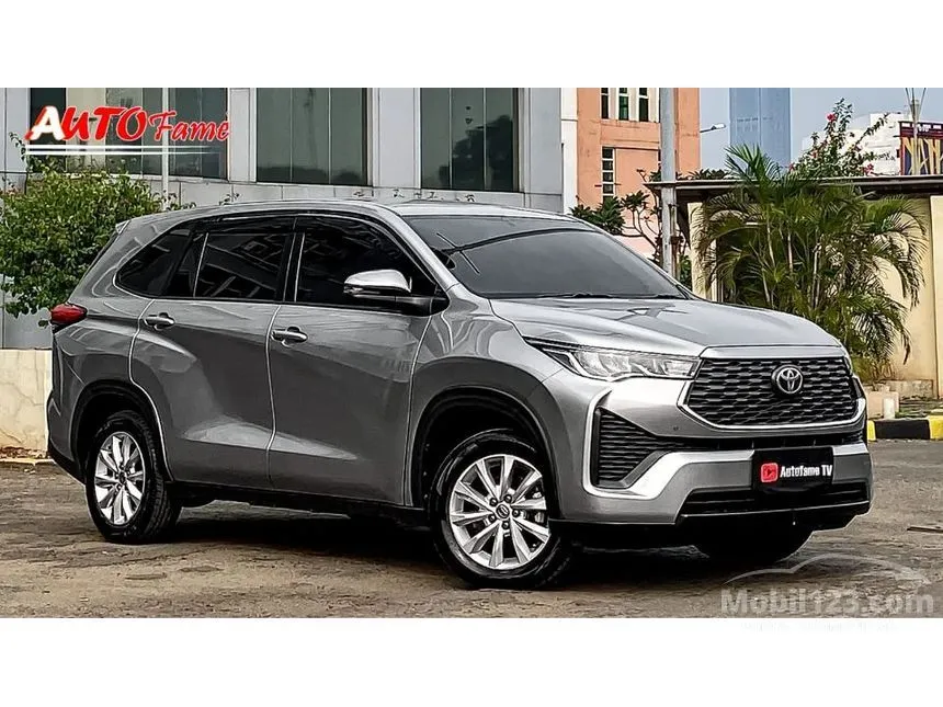 2023 Toyota Kijang Innova Zenix V (Premium Color) MPV