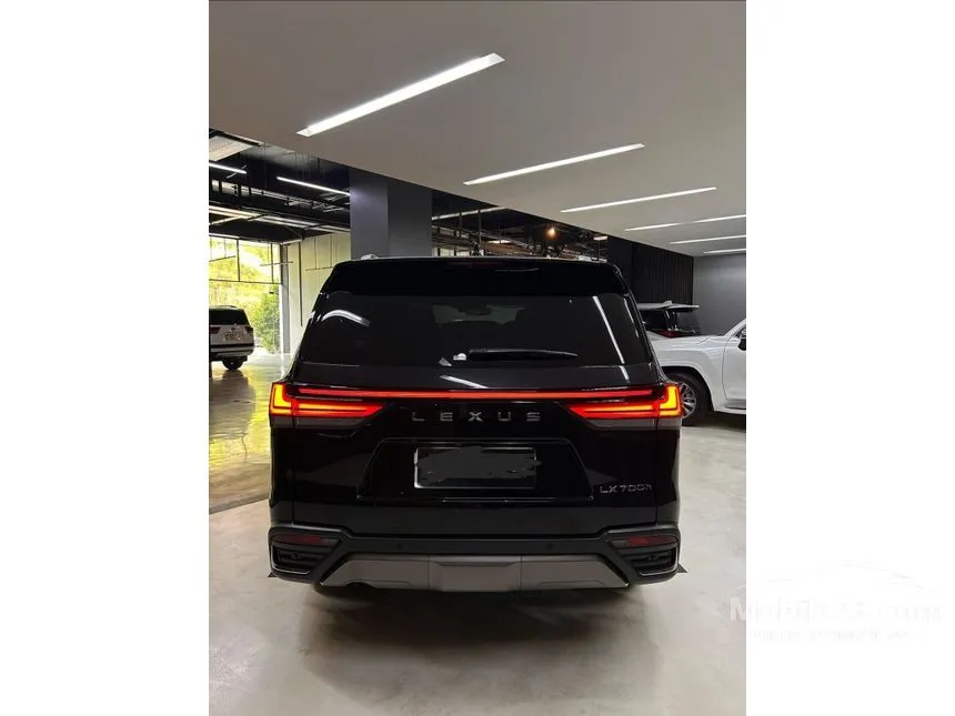 2025 Lexus LX 700h SUV