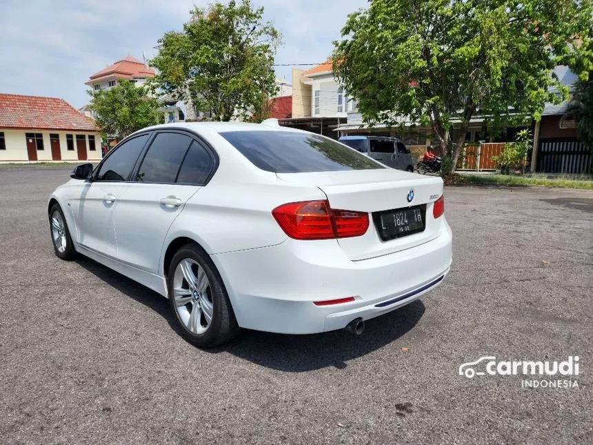 2013 BMW 320i Sport Sedan