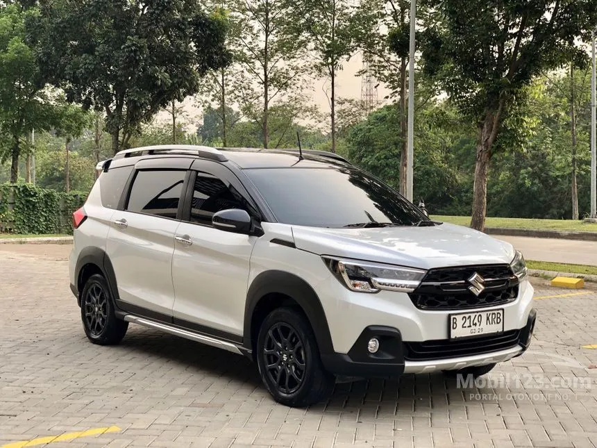 2023 Suzuki XL7 Alpha Hybrid SUV
