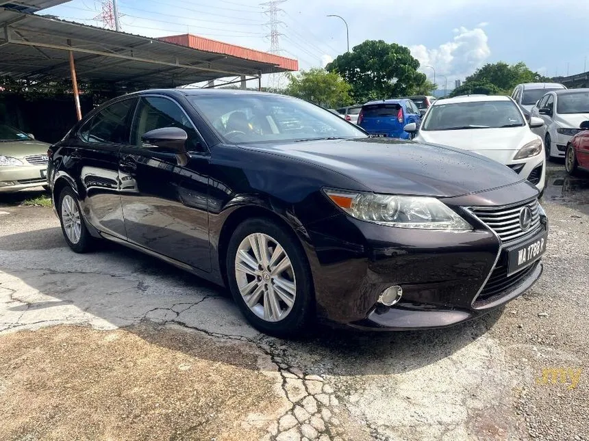 2014 Lexus ES250 Sedan