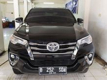 Toyota Fortuner 2.4 G Automatic 2016 Hitam.