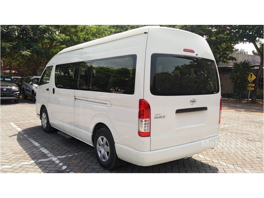  Jual  Mobil  Toyota  Hiace  2021 High Grade Commuter  2 5 di 