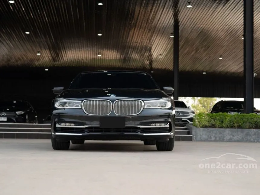 2017 BMW 740Li Pure Excellence Sedan