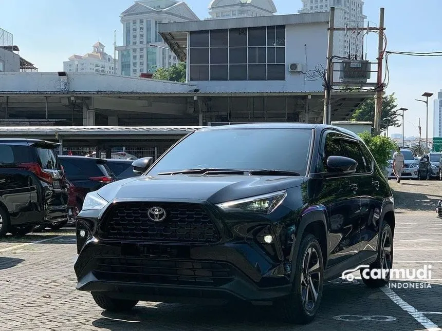 Jual Mobil Toyota Yaris Cross 2024 G 1.5 di Jawa Timur Automatic Wagon Hitam Rp 328.900.000