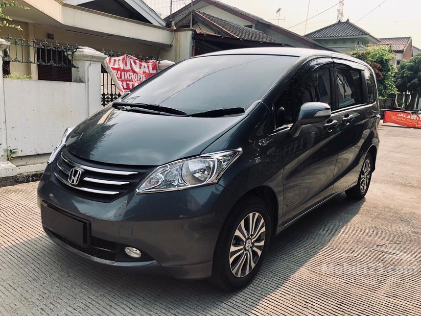 Honda freed 2012 года