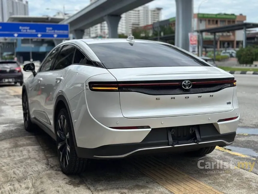 2023 Toyota Crown RS Advanced Sedan