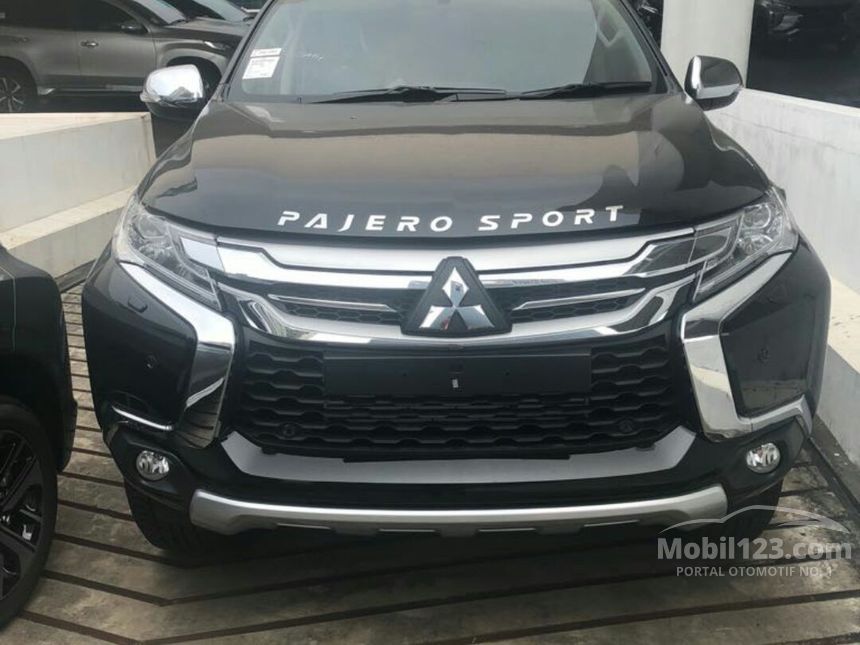 Jual Mobil  Mitsubishi Pajero  Sport 2021  Dakar  Ultimate 2 4 