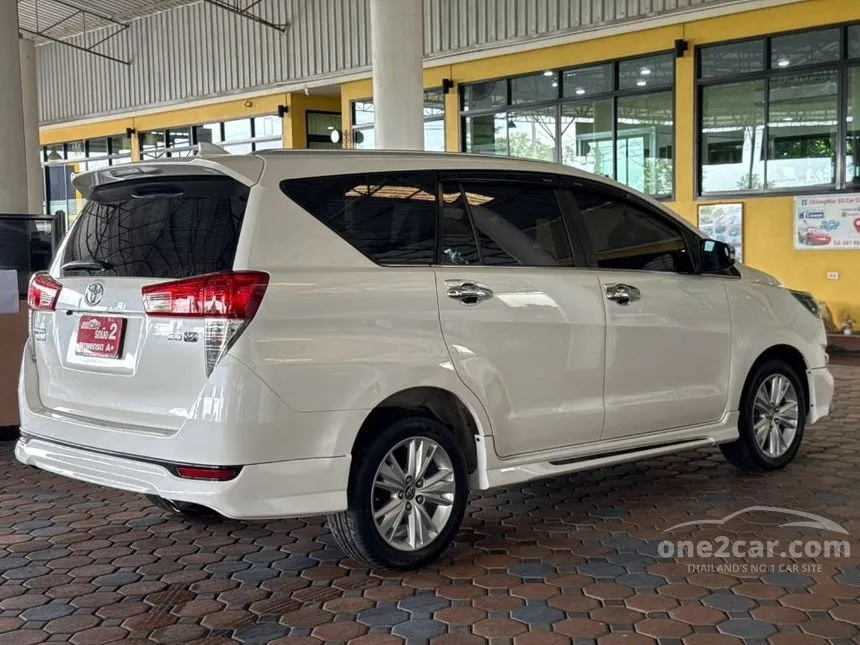 2018 Toyota INNOVA Crysta V Wagon