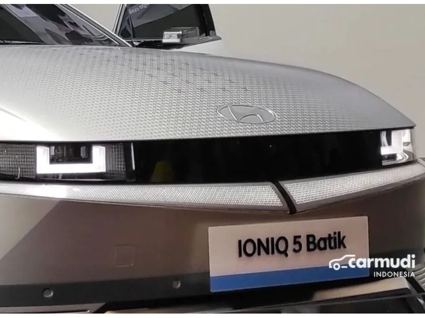 Jual Mobil Hyundai IONIQ 5 2024 Batik Edition di DKI Jakarta Automatic Wagon Putih Rp 902.000.000